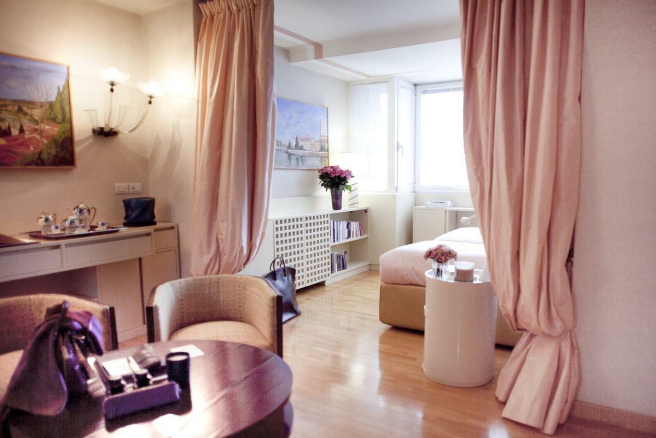 Apartamento Il Garofano Rosa Verona Exterior foto